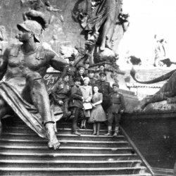 Рядом с Бисмарком (25.05.1945)