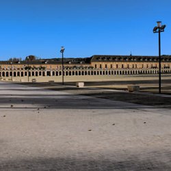 Вид на Королевские конюшни в Аранхуэсе со стороны Дворцовой площади
