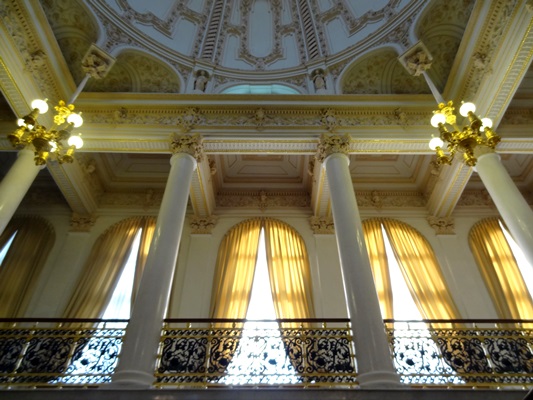 Галерея дворца
